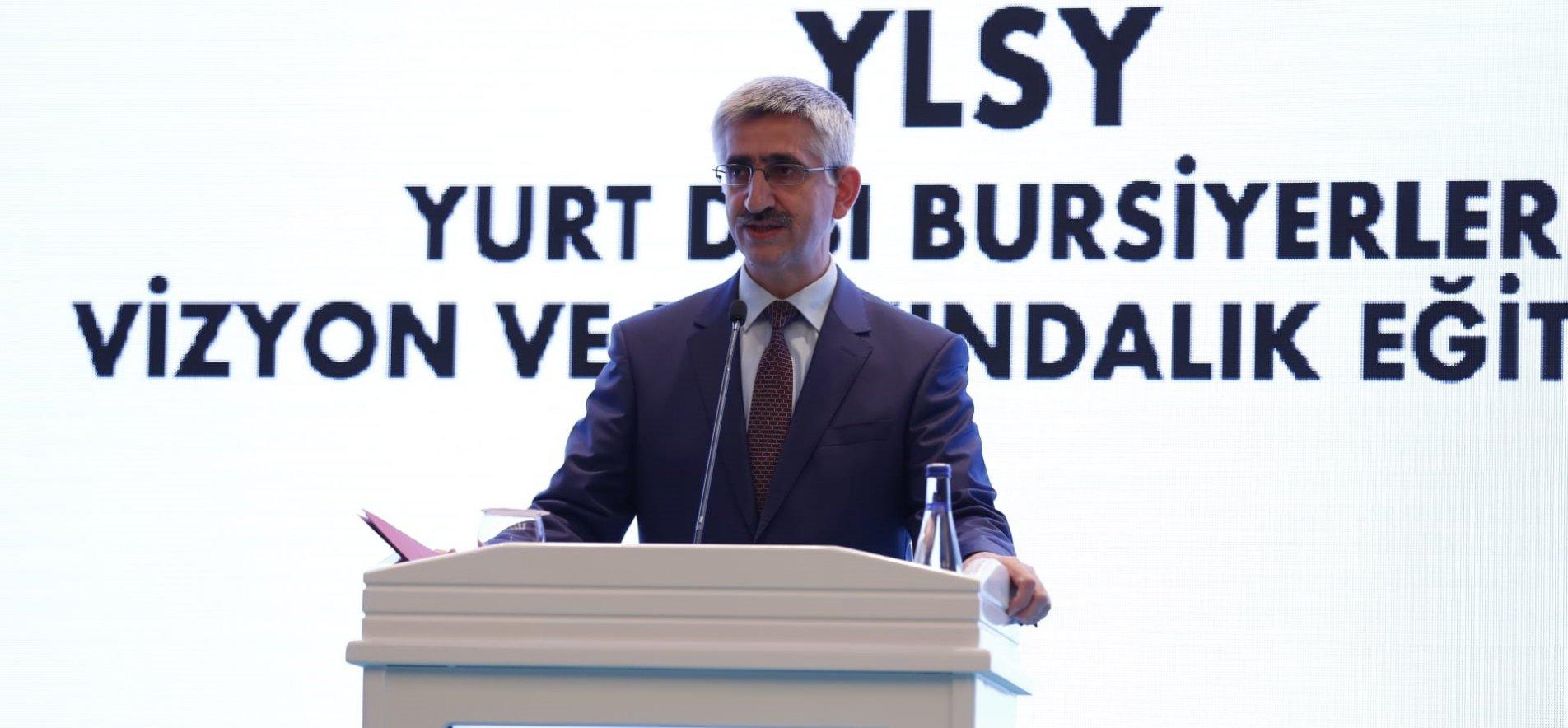 YLSY BURSİYERLERİ VİZYON VE FARKINDALIK EĞİTİMLERİ TAMAMLANDI