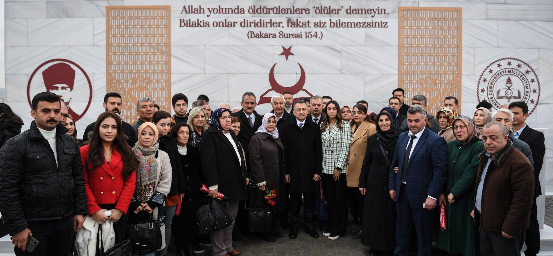 ÖĞRETMEN HATIRA ORMANI VE ŞEHİT ÖĞRETMENLER ABİDESİ'NİN AÇILIŞI YAPILDI